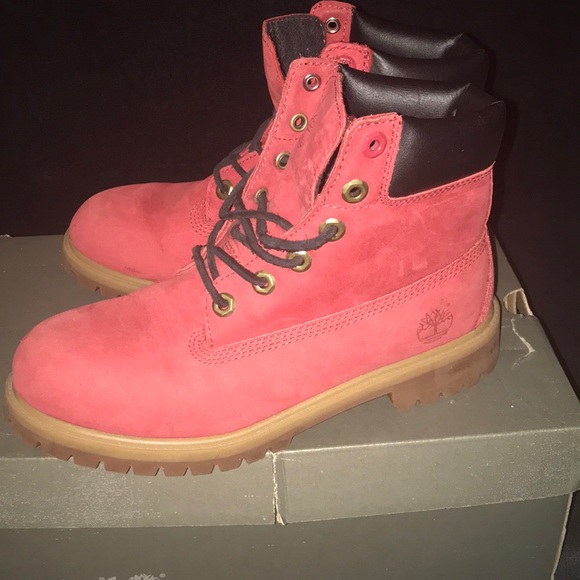 Red Timberland - Picture 2 of 2